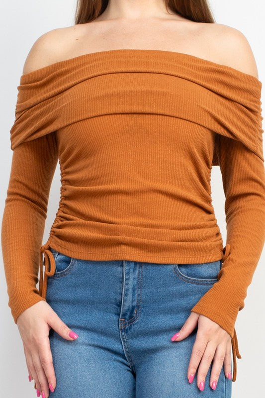 OFF SHOULDER RIBBED TOP
