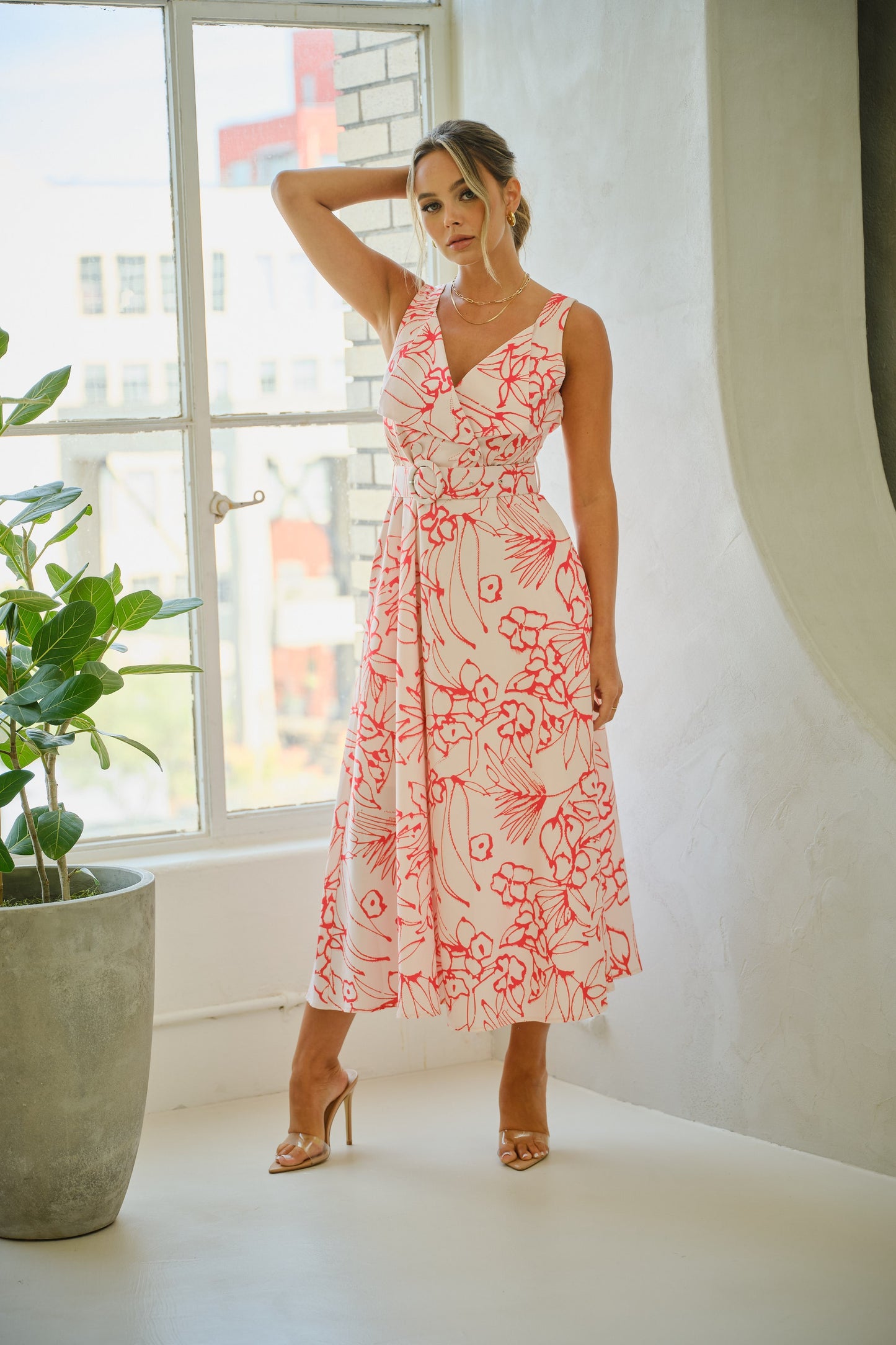 FLORAL PRINT V-NECK WIDE STRAP DRESS