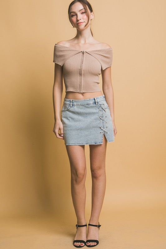 SOLID OFF SHOULDER TOP