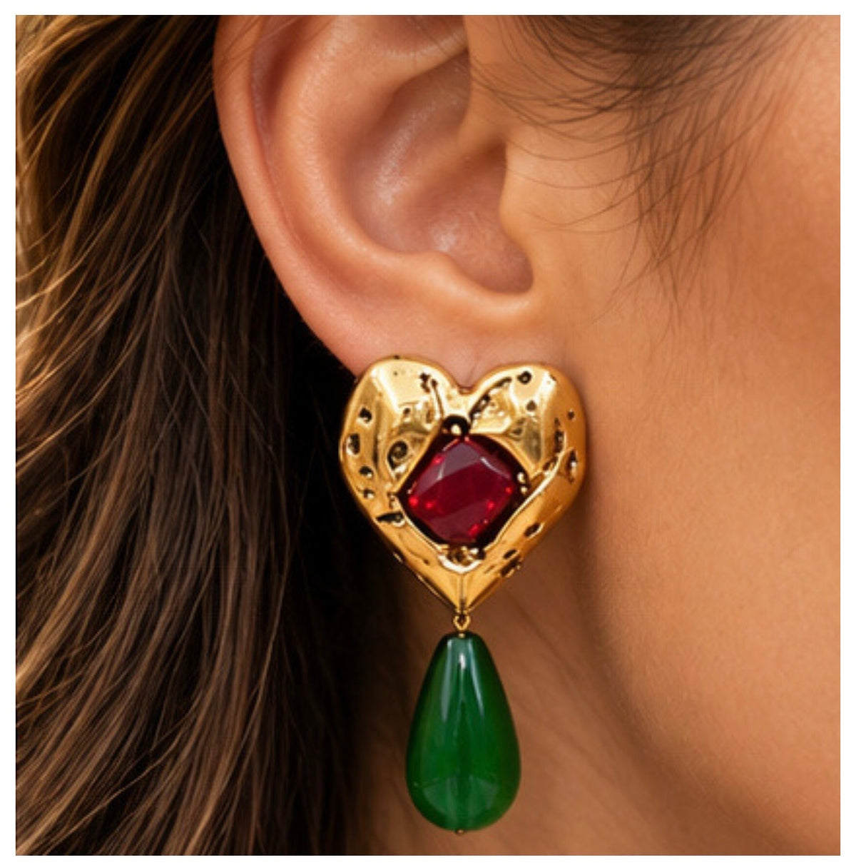 VINTAGE HEART SHAPED WATER DROP EARRINGS