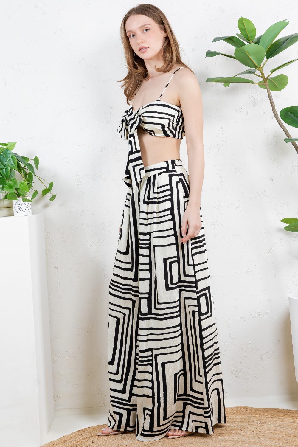 FRONT TIE SMOCKED BACK SLEEVELESS TOP & WIDE LEG PANTS