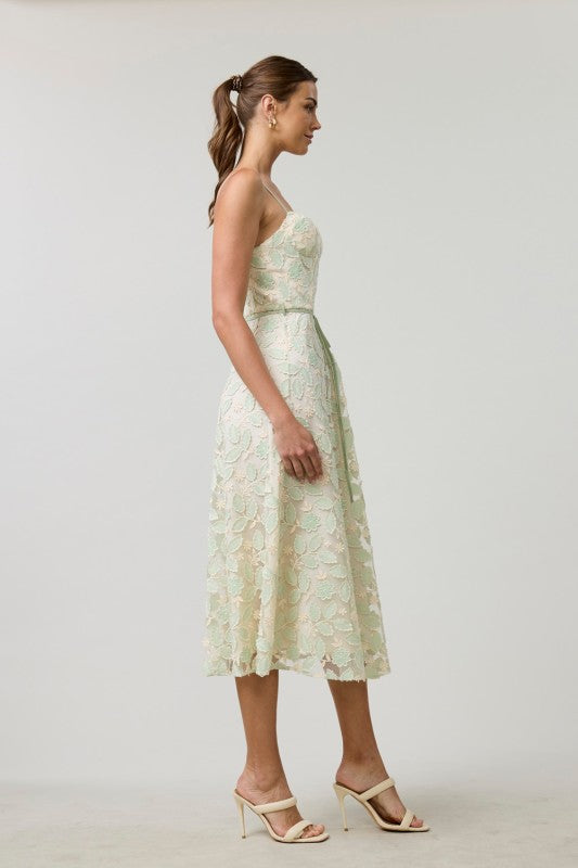 FLORAL EMBROIDERED MIDI DRESS