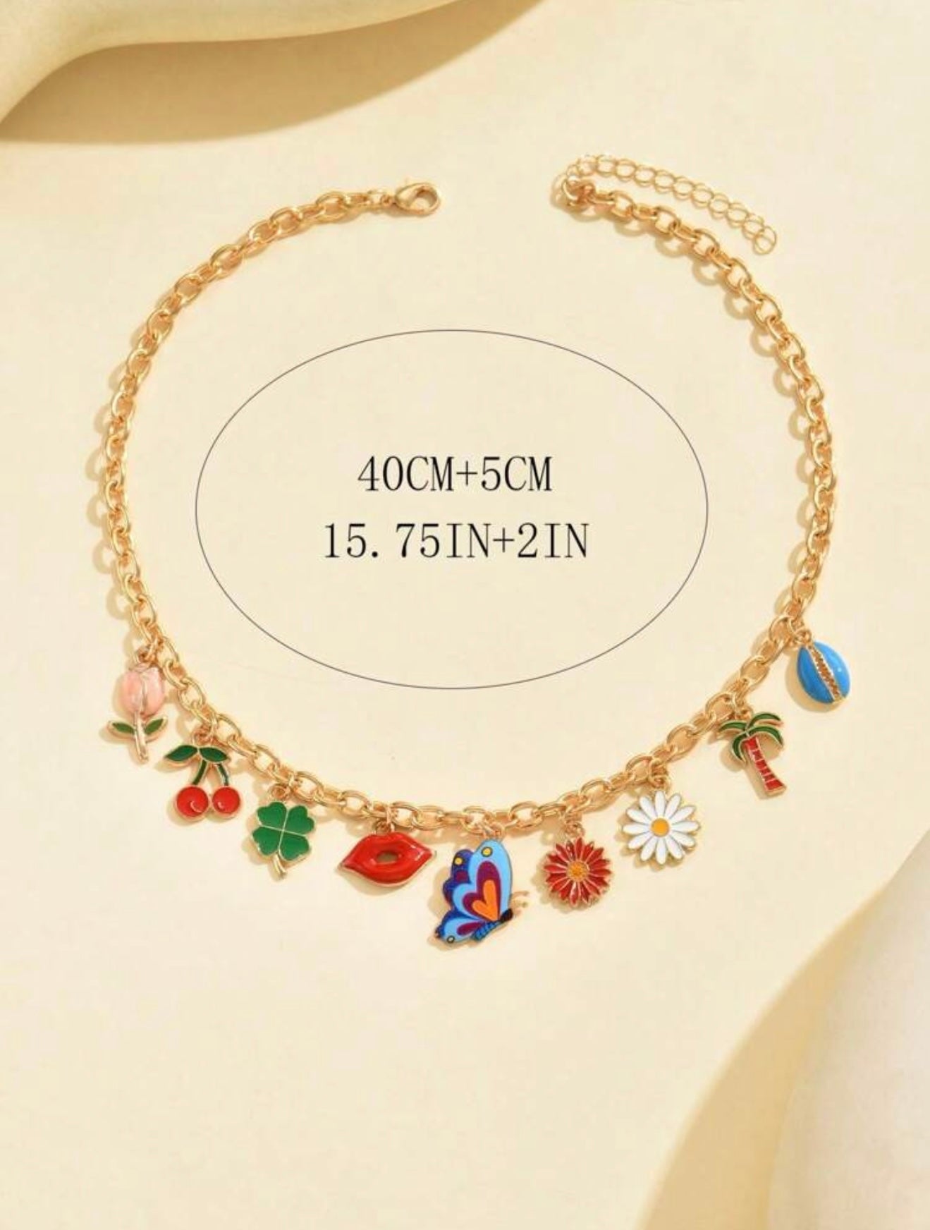 PENDANT MULTI CHARMS NECKLACE