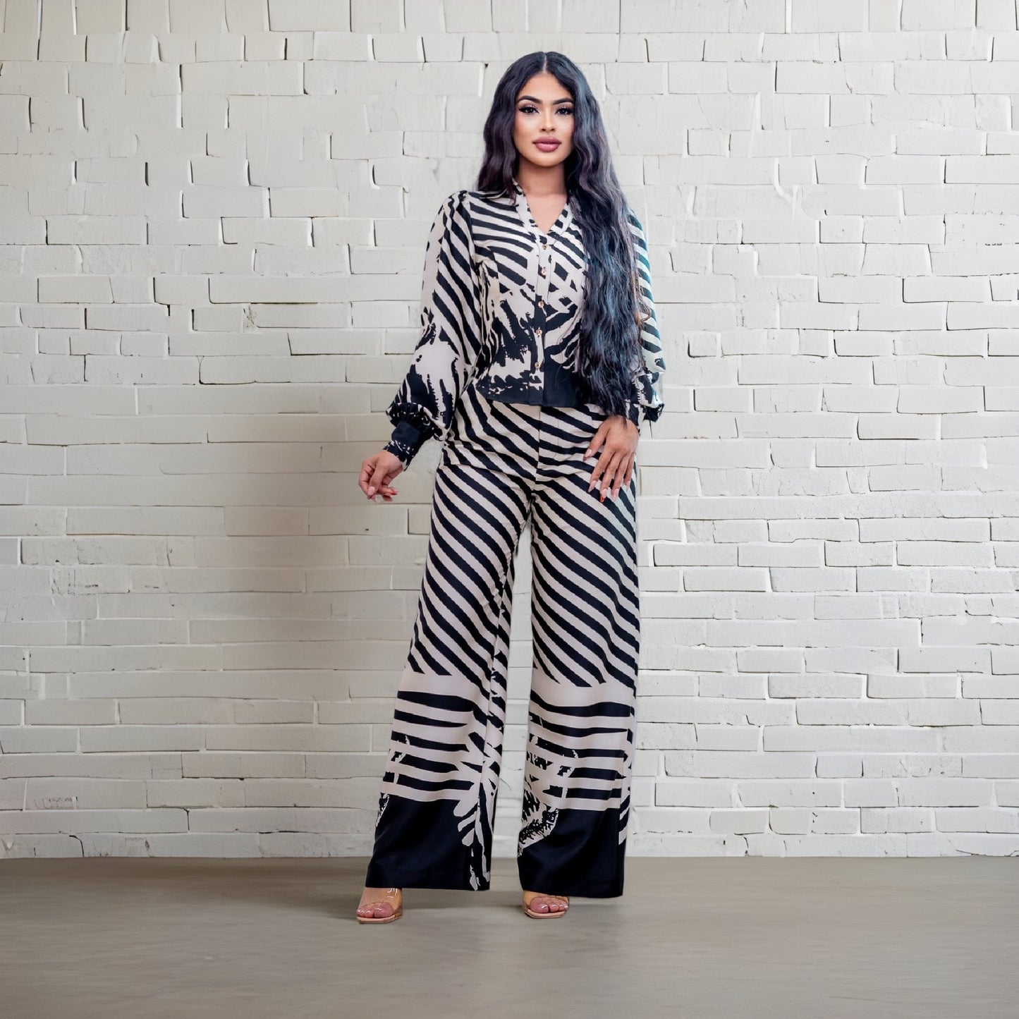 LONG SLEEVED PRINTED SHIRT AND PANTS SET