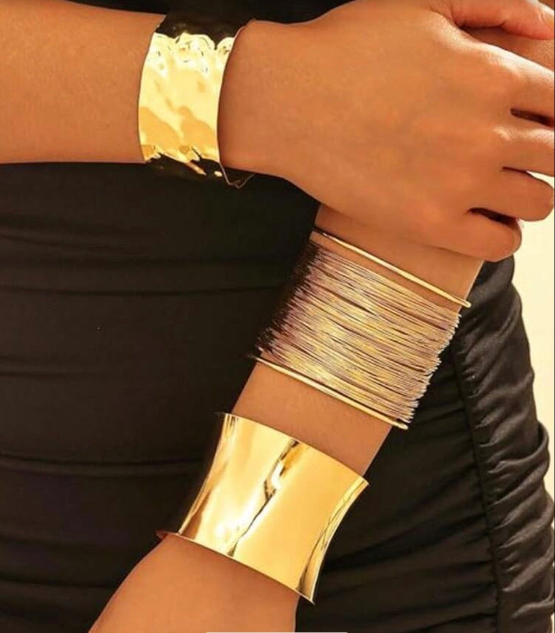 FASHIONABLE CUFF BRACELET