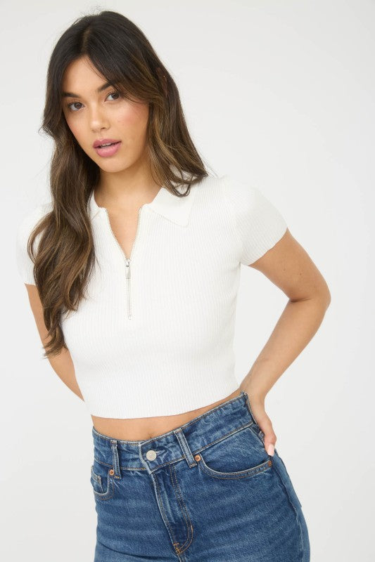 COLLARED HALF ZIPPED KNIT CROP TOP