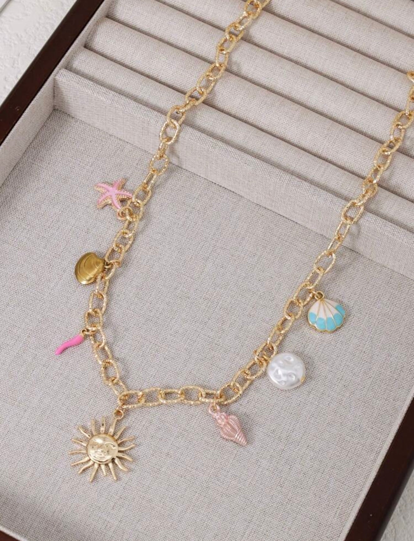 MULTICOLOR FOLD PENDANT NECKLACW