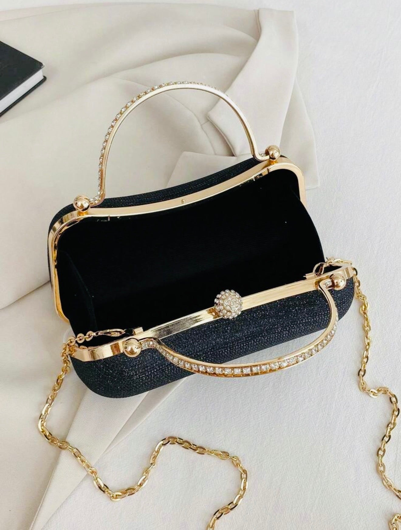 GLITTERING EVENING CLUTCH BAG