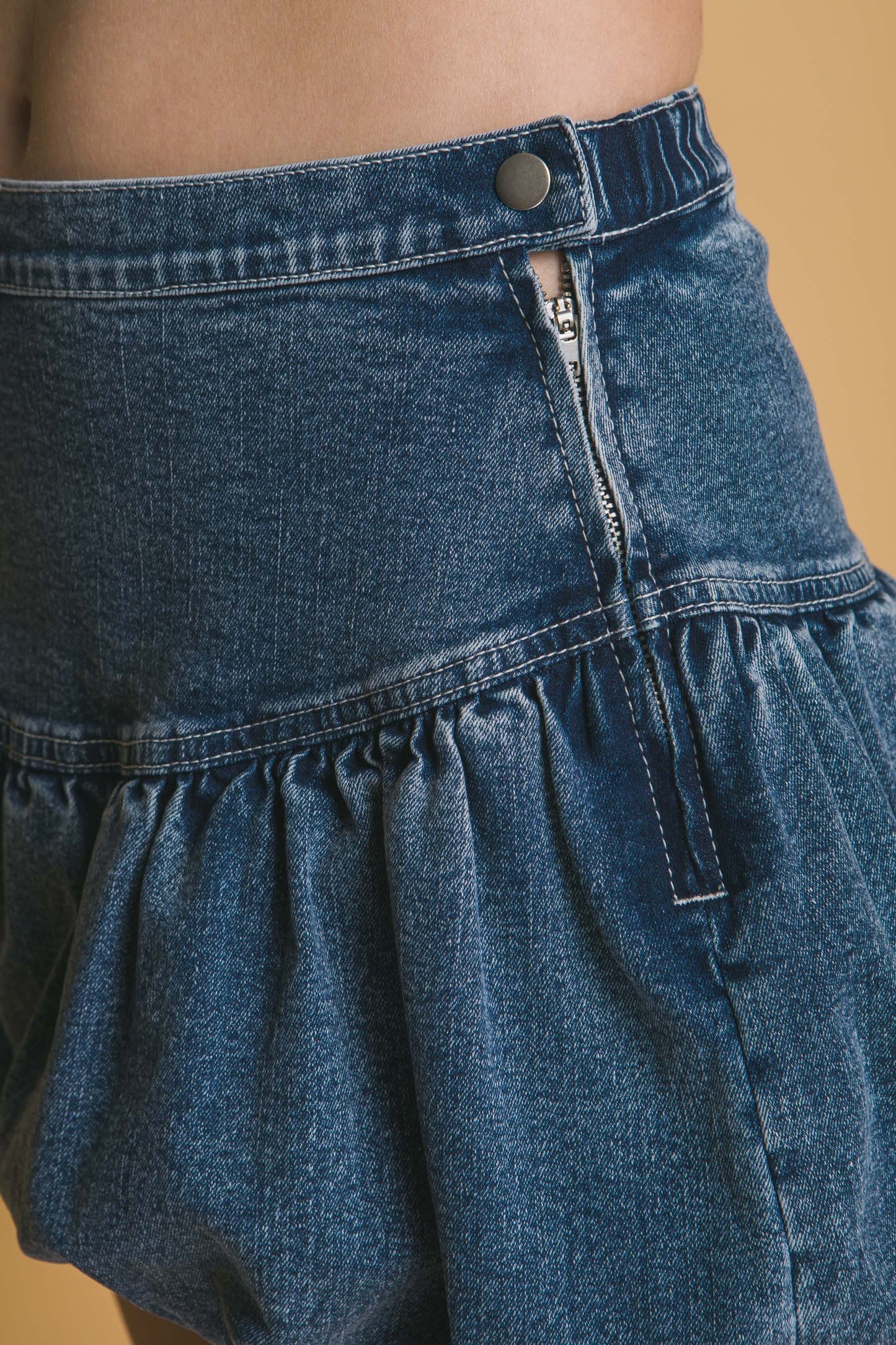 DENIM BUBBLE BALLON MINI SKIRT