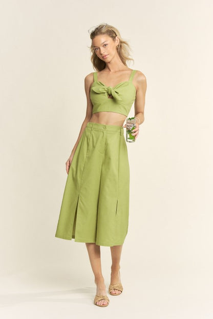 LINEN BLEND FRONT TIE SLEEVELESS TOP AND FRONT SLIT PANTS