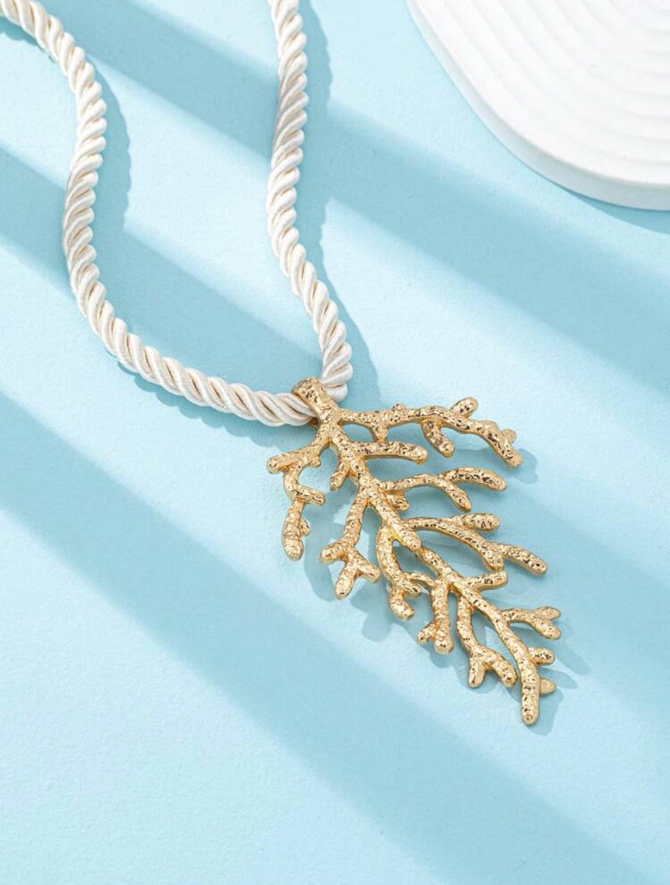 CORAL SHAPED PENDANT  NECKLACE & EARRINGS SET