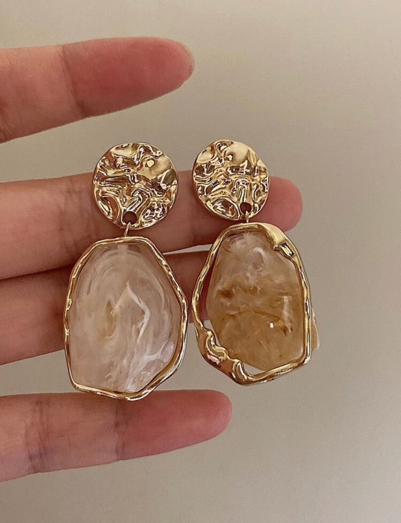 TEXTURED GEOMETRIC DROP EARRINGS