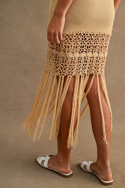 CROCHET FRINGE HEM KNIT MIDI DRESS