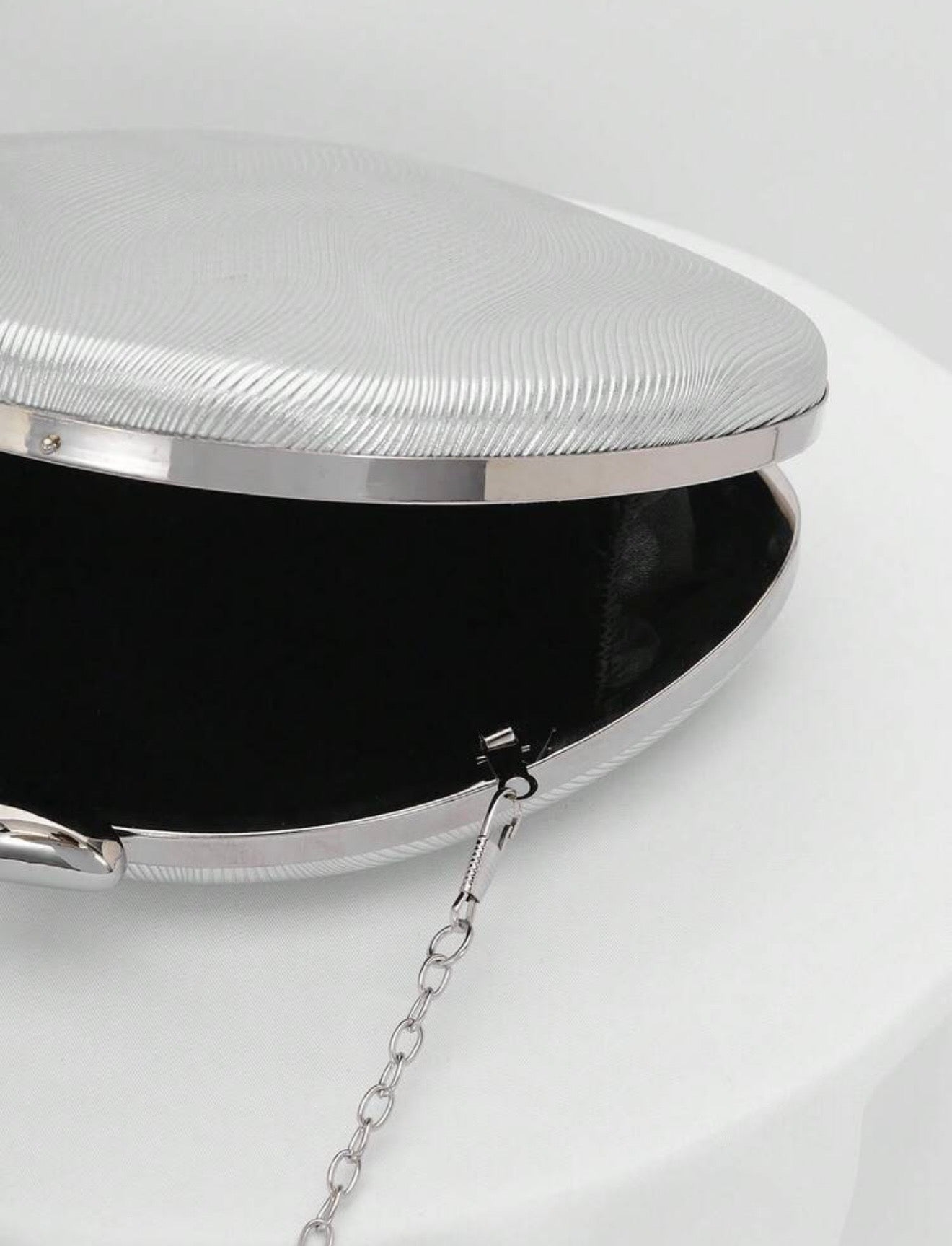 RIPPLE DESING BOX SHAPED EVENING CLUTCH BAG