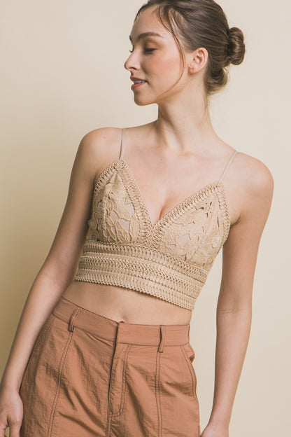 TEXTURED LACE D CROP TOP