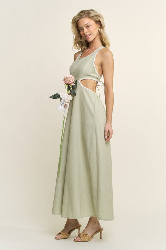 CONTRAST THREAD CUT OUT DETAIL MAXI DRESS
