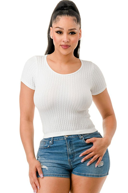 CABLE KNIT TEXTURED SEAMLESS TOP