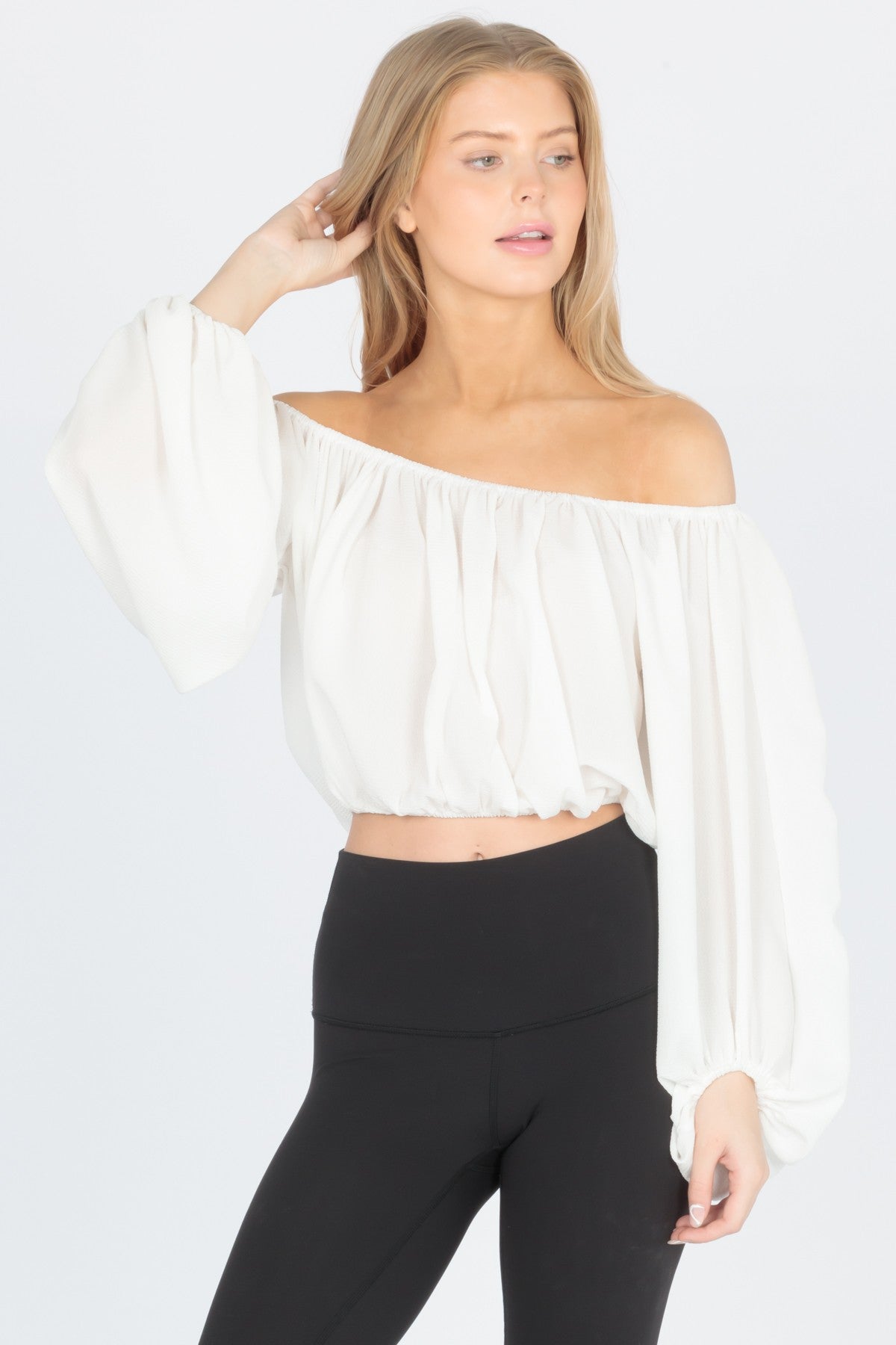 SCOOP NECK BLOUSE WITH BALOON SLEEVE