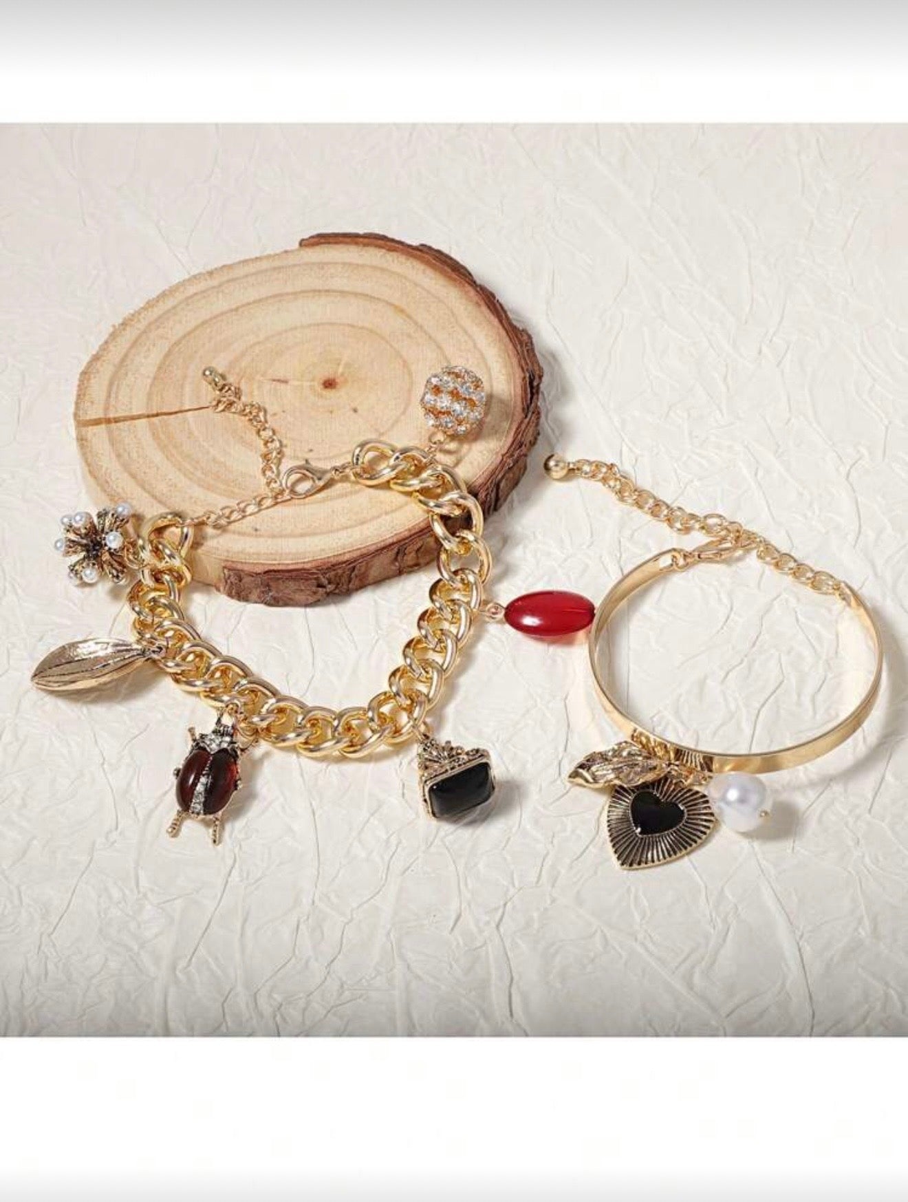 LAYERED VINTAGE INSECT HEART SHAPED BRACELET