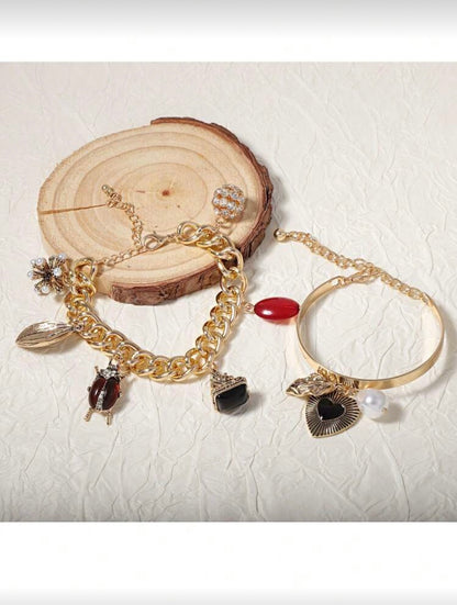 LAYERED VINTAGE INSECT HEART SHAPED BRACELET