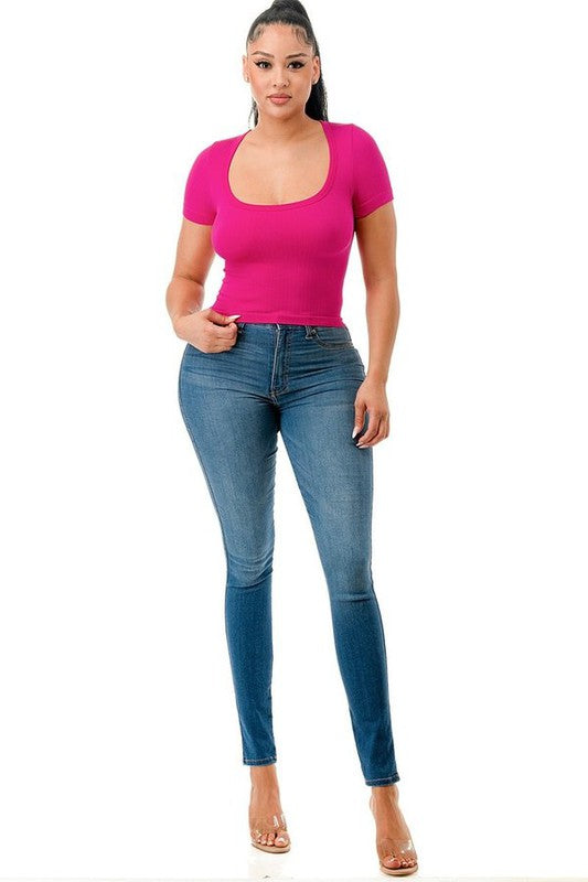 WIDE RIB SQAURE NECK SEAMLESS TOP