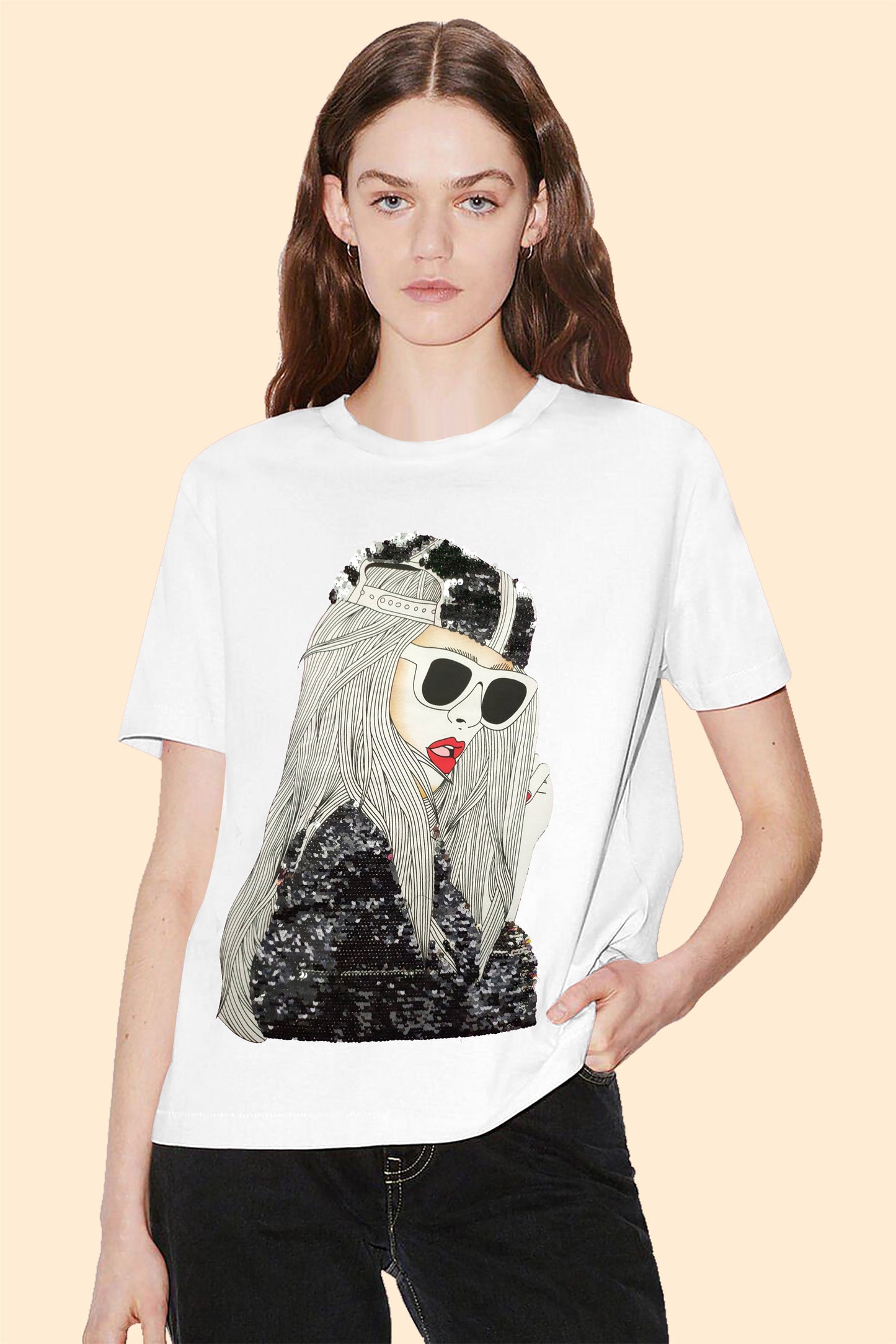 SUNGLASS GIRL T-SHIRT