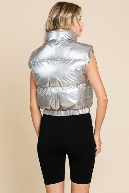 SLEEVELESS METALLIC FRONT ZIPPER PUFFER VEST