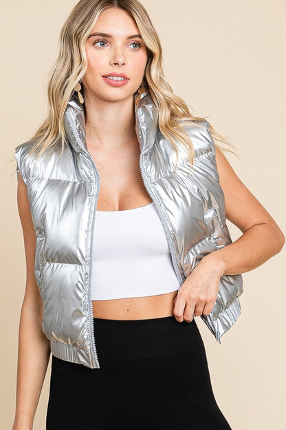 SLEEVELESS METALLIC FRONT ZIPPER PUFFER VEST