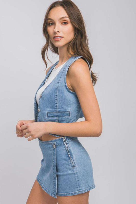 DENIM BUTTONED VEST TOP