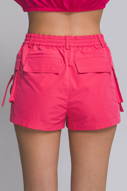 CARGO SHORTS WITH ADJUSTABLE SIDE POCKETS