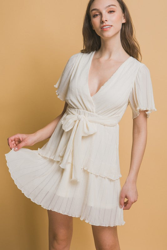 SHORT SLEEVE RUFFLE DRESS