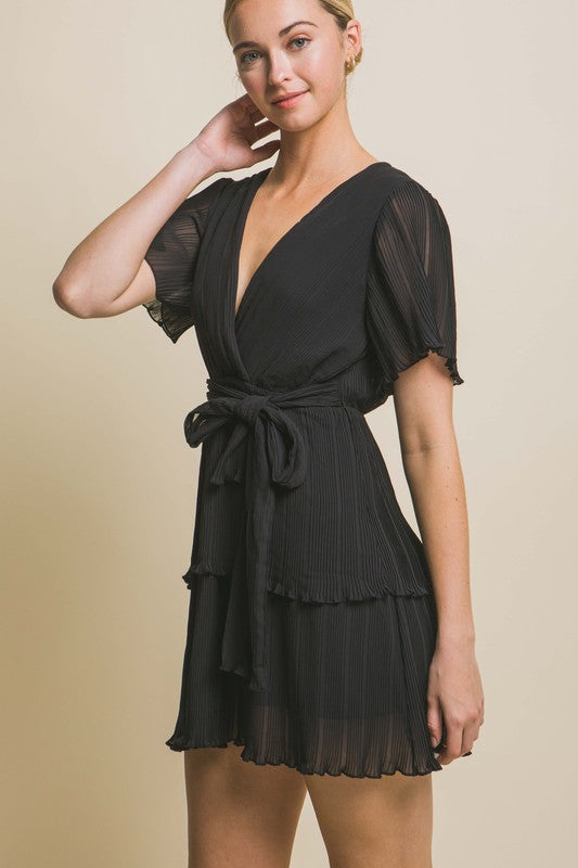 SHORT SLEEVE RUFFLE DRESS