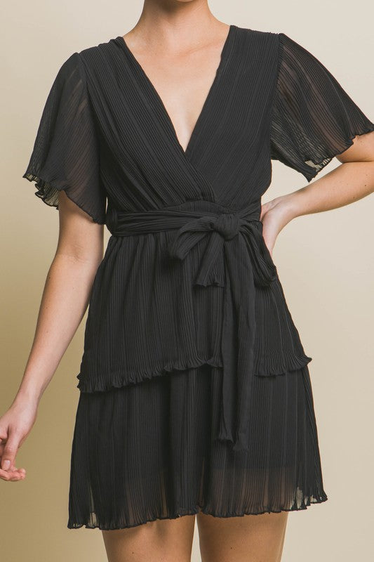 SHORT SLEEVE RUFFLE DRESS