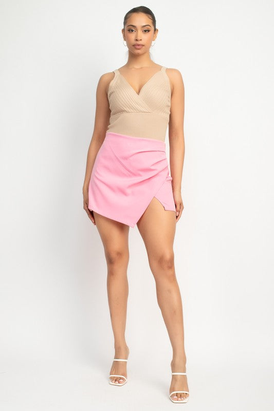 PLEATED SLIT ELASTIC-BACK SKORT