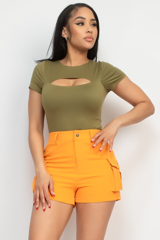 CUT-OUT DOUBLE LAYER TOP