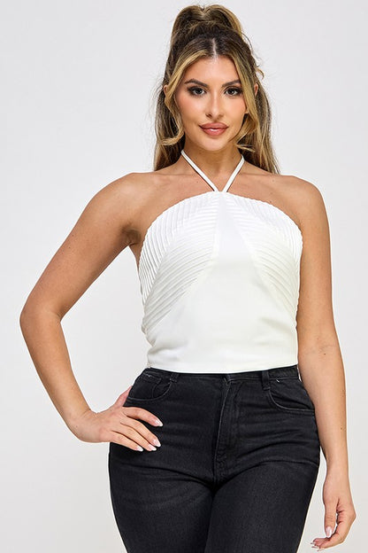 HALTER NECK LEAF DETAIL CROP TOP