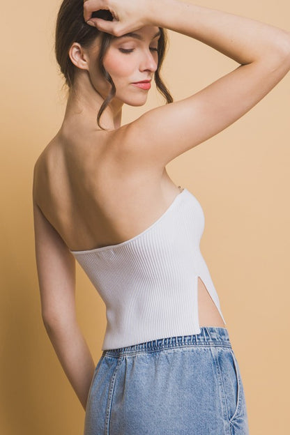 STRAPLESS TOP WITH SIDE SLIT