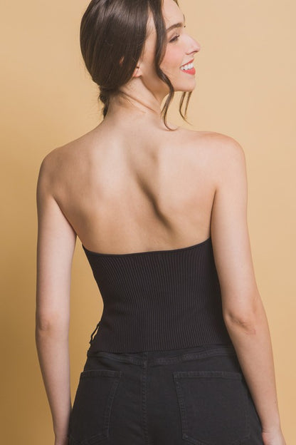 STRAPLESS TOP WITH SIDE SLIT