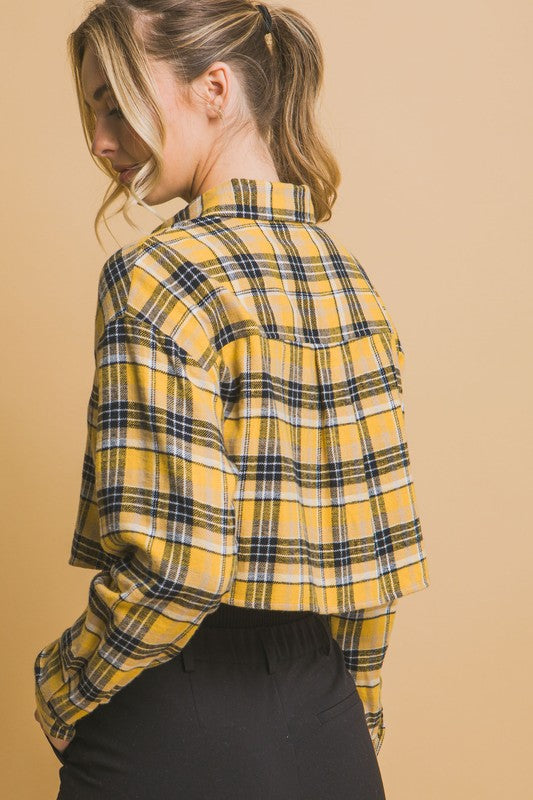 CROPPED PLAID BUTTON-DOWN SHIRT