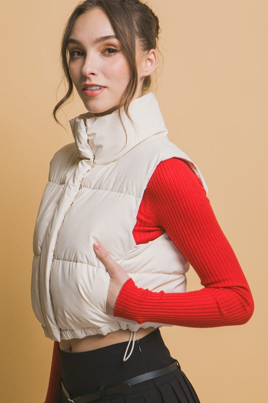 CROPPED PUFFER VEST WITH POCKETS