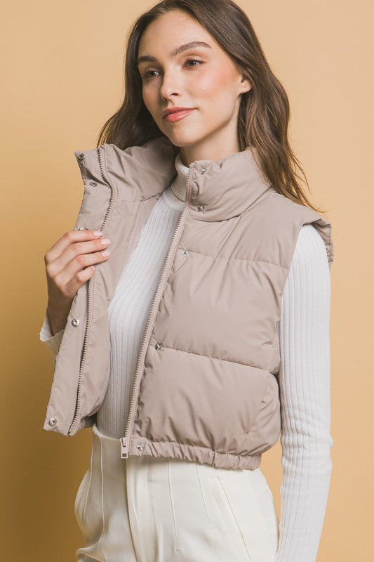 CROPPED PUFFER VEST WITH POCKETS