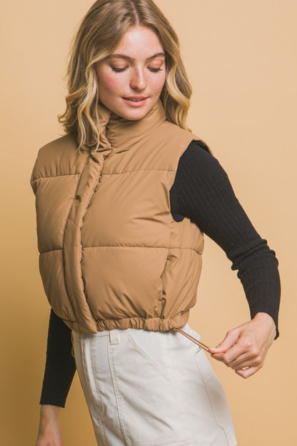 CROPPED PUFFER VEST WITH POCKETS