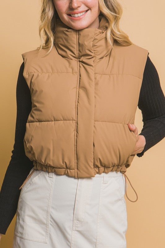 CROPPED PUFFER VEST WITH POCKETS