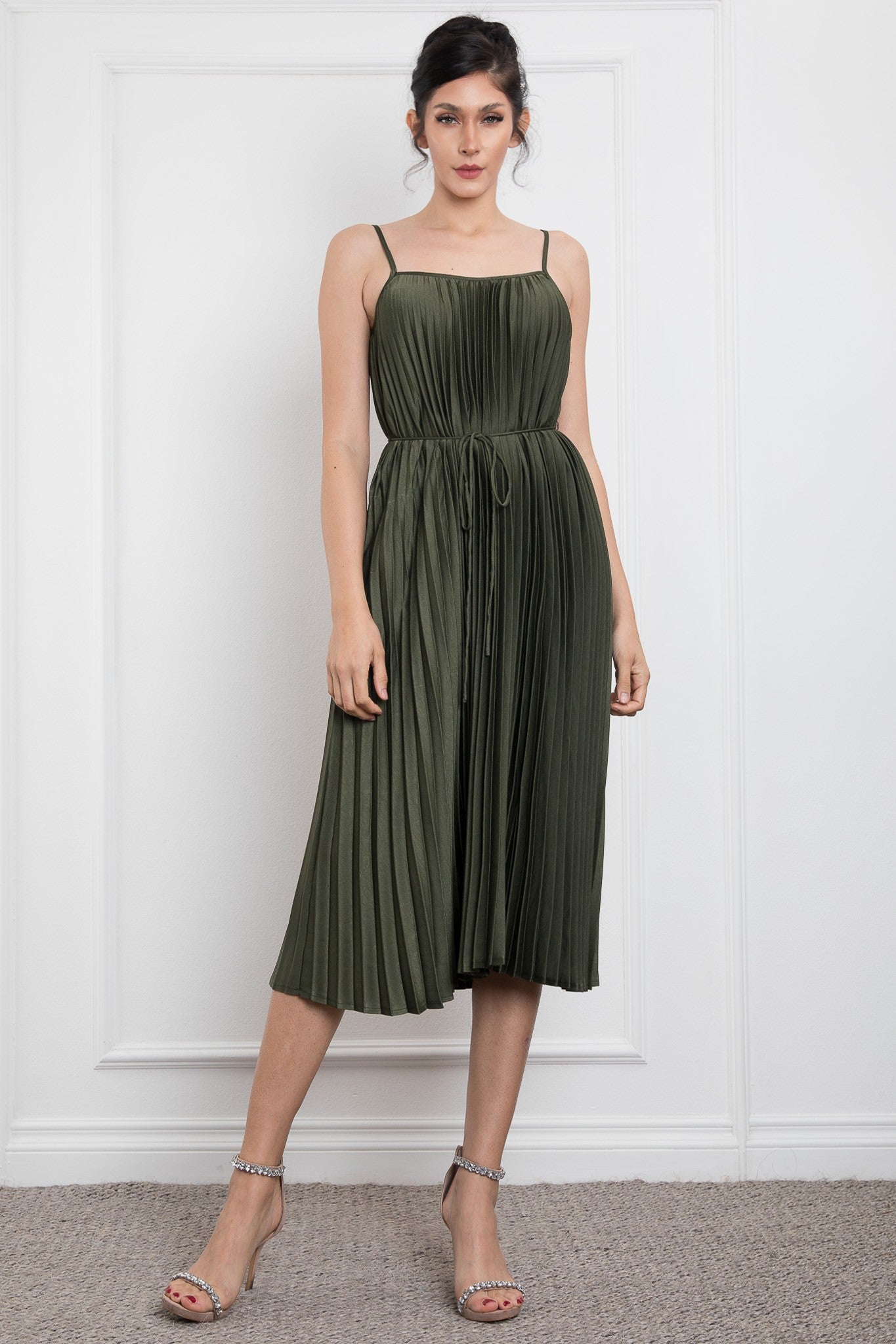 SPAGETTI SHOULDER PLEATED MIDI DRESS