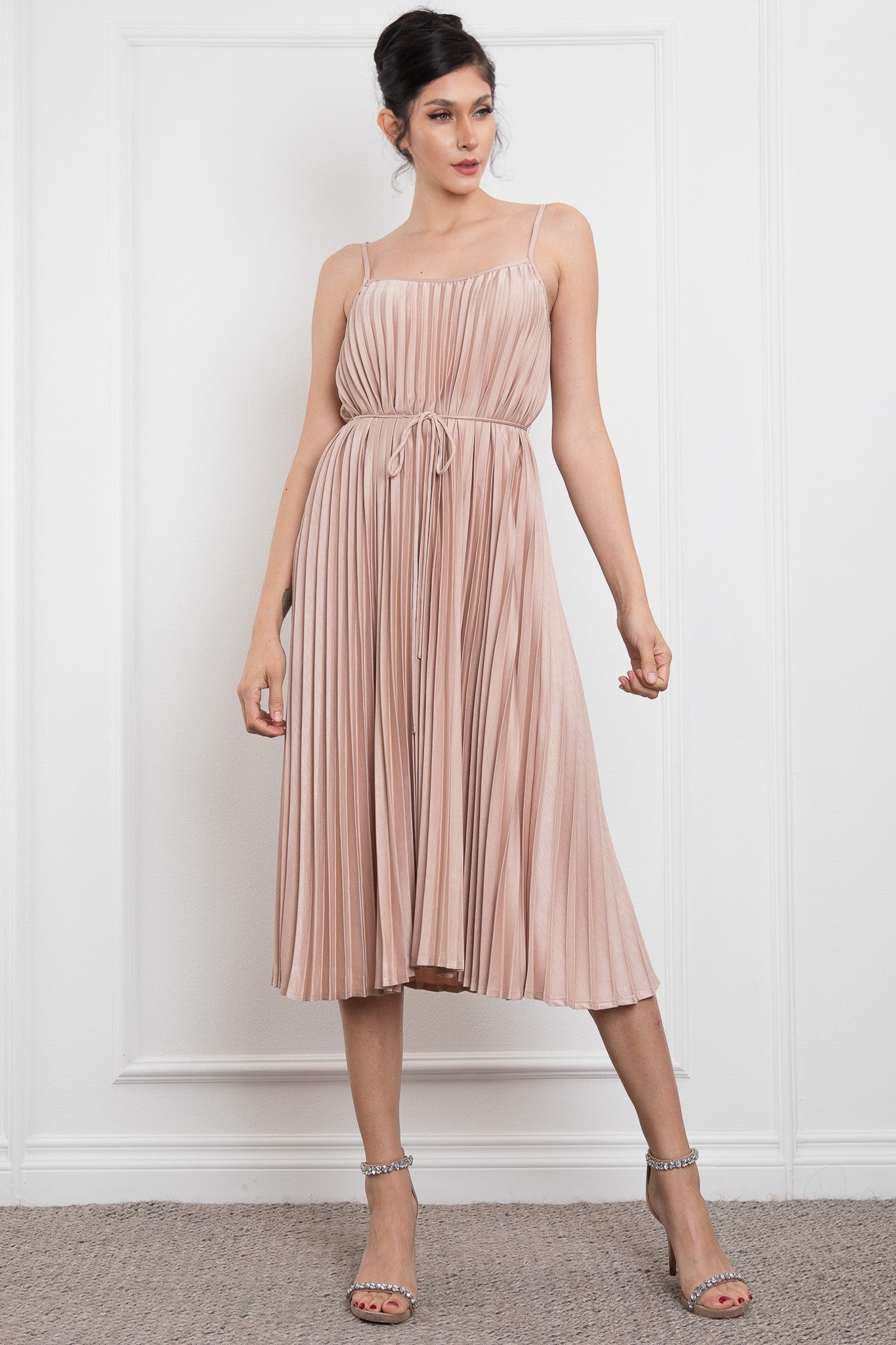 SPAGETTI SHOULDER PLEATED MIDI DRESS