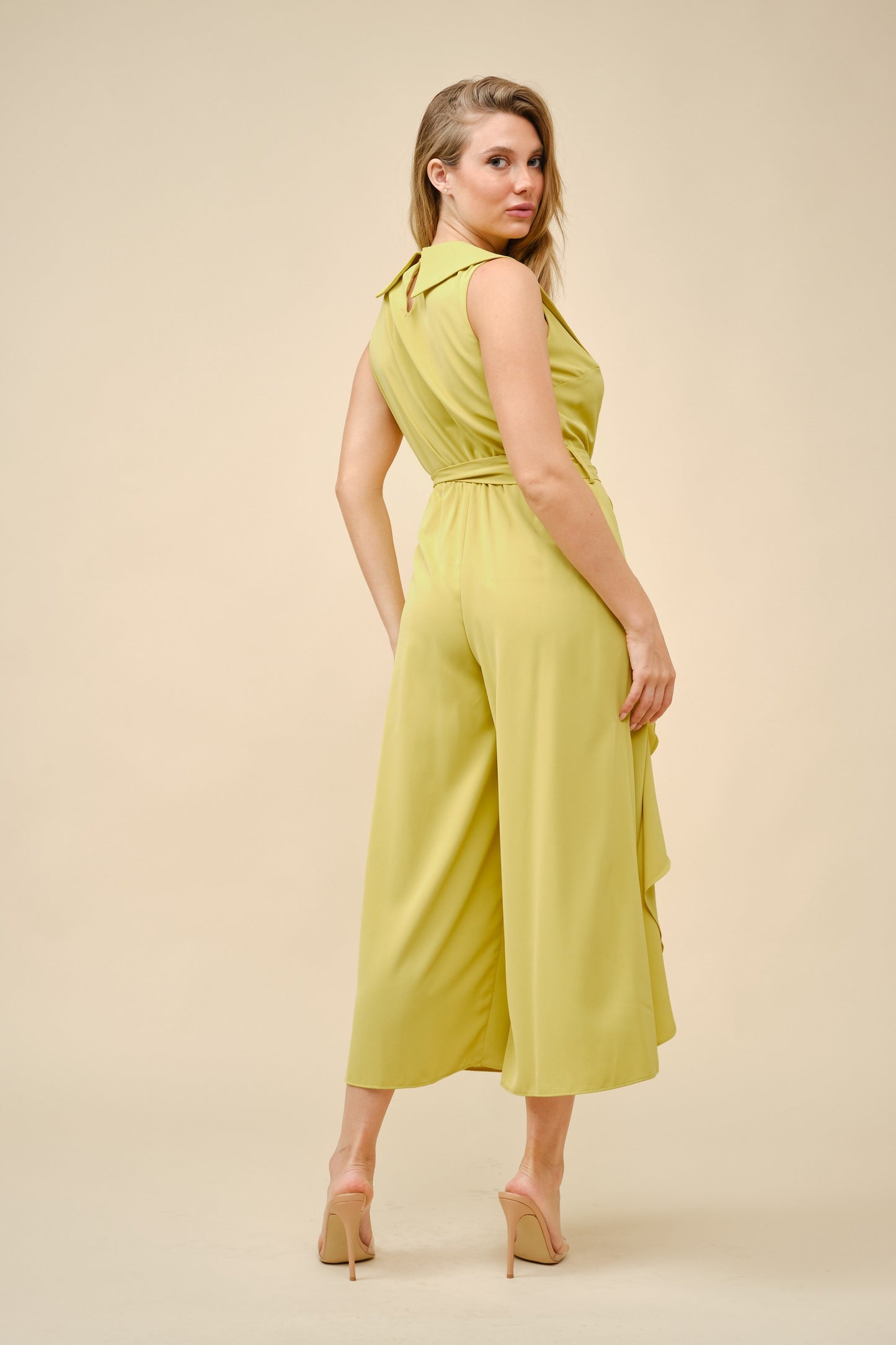 RUFFLED TIE-WAISTT JUMPSUIT