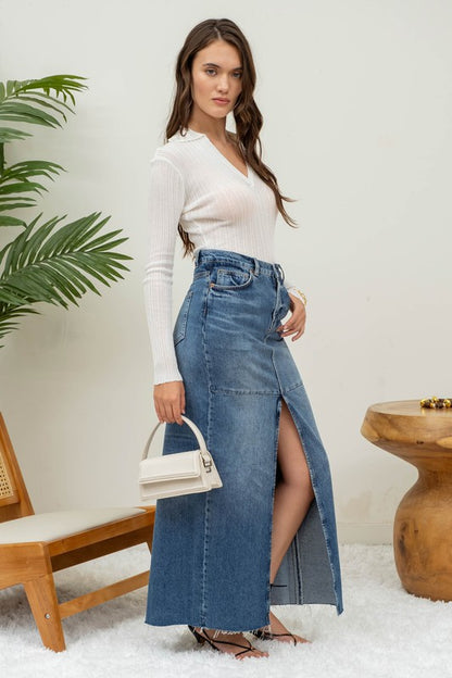 SOLID COLLARED KNIT TOP