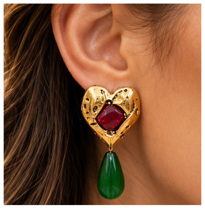 VINTAGE HEART SHAPED WATER DROP EARRINGS