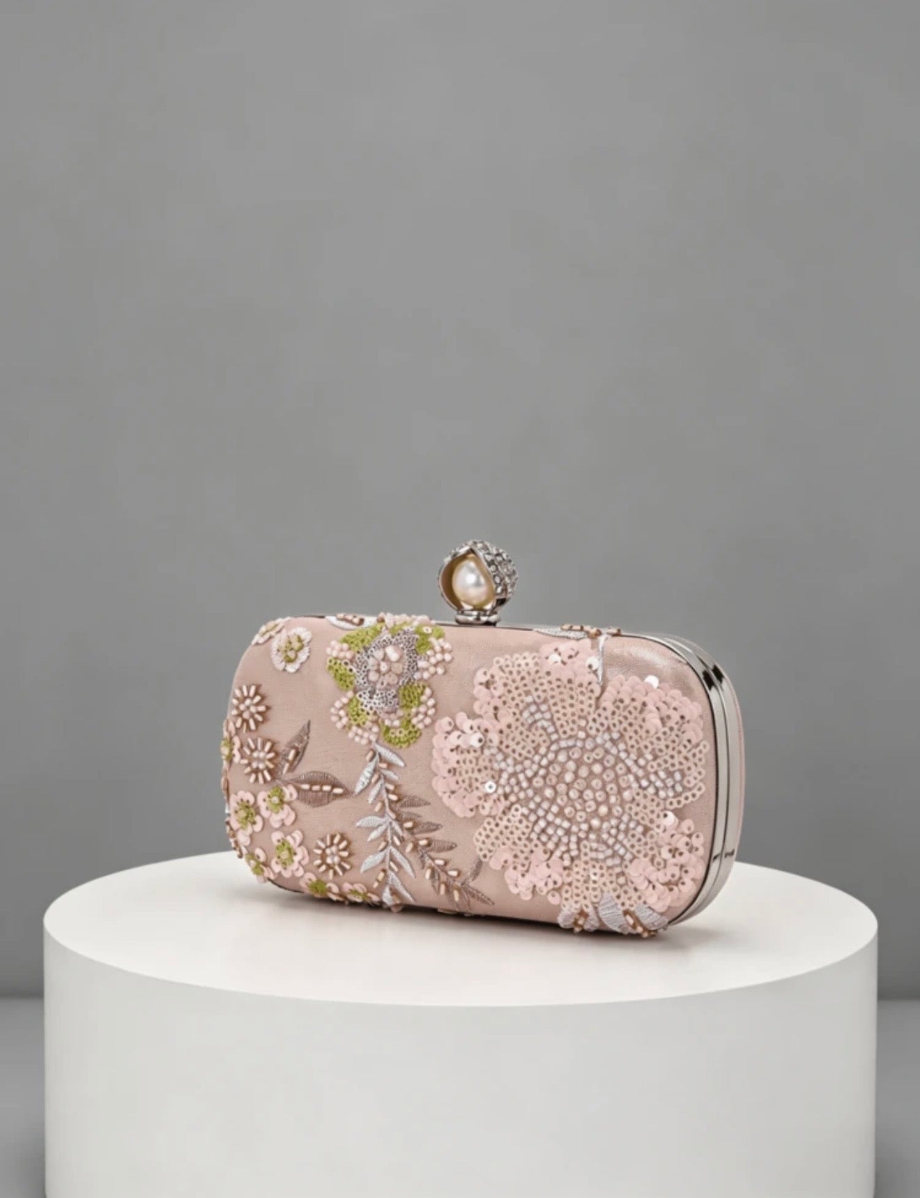 FLORAL SEQUIN BEADED EVEING CLUTCH
