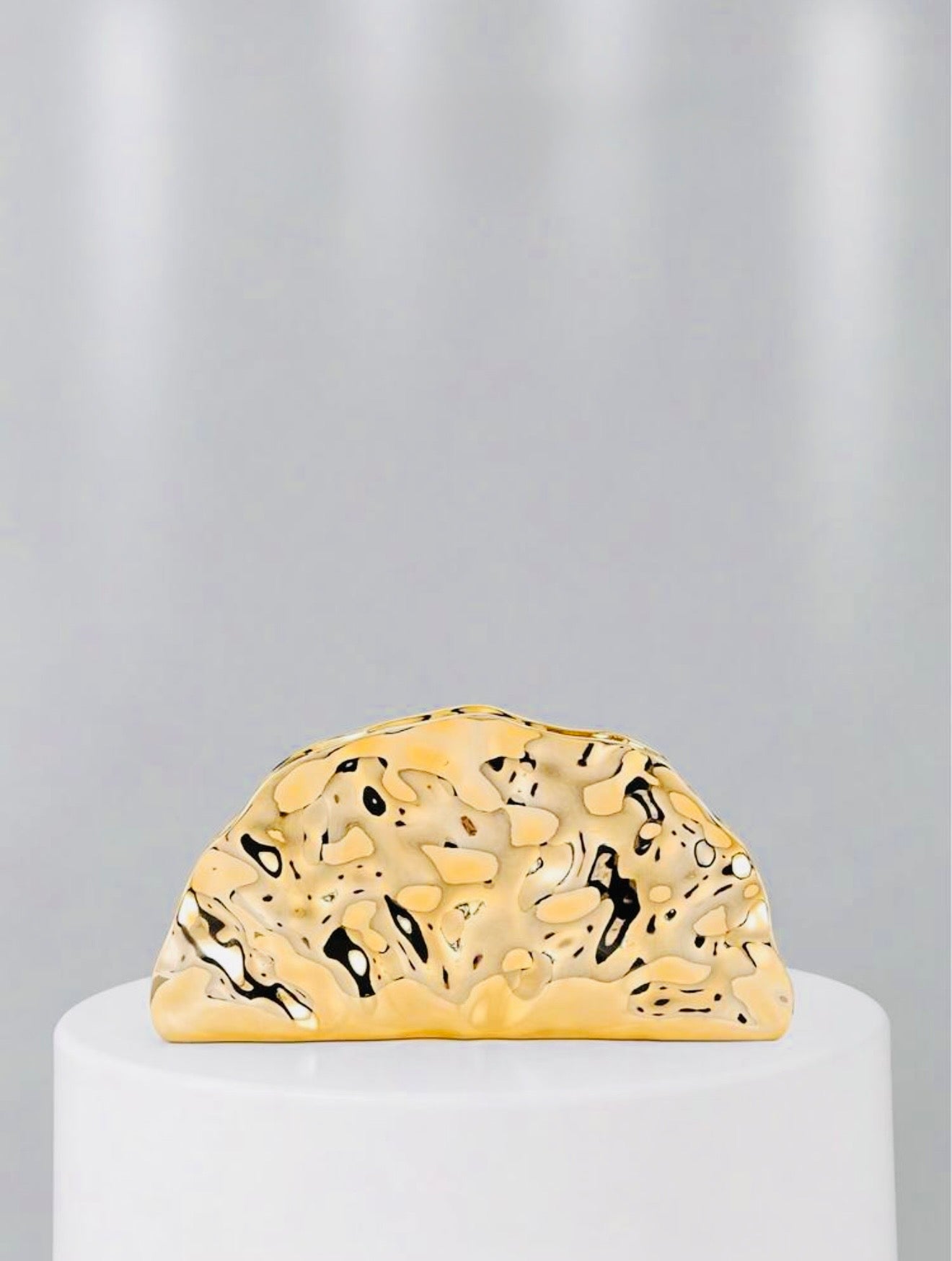 VINTAGE METAL FAN SHAPED EVENING CLUTCH BAG